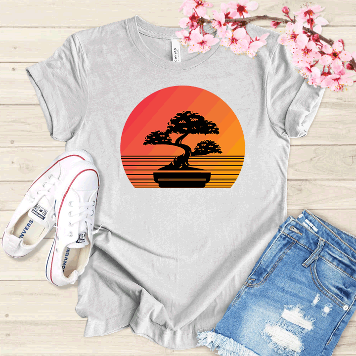 Couché de soleil et Bonsaï T-shirt