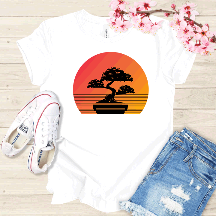 Couché de soleil et Bonsaï T-shirt